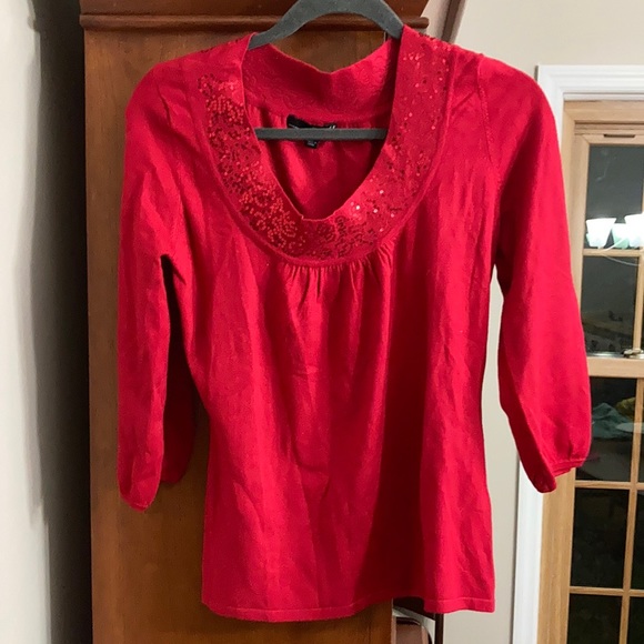 Women’s top - Picture 1 of 3